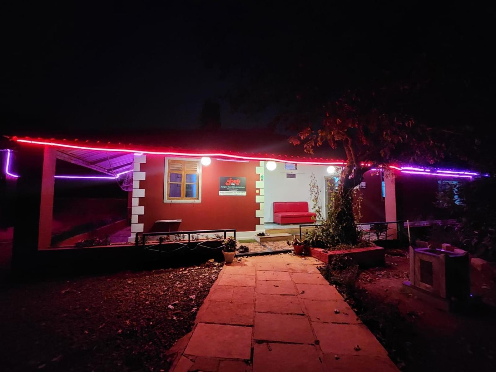 Junglee Nest Holiday Home & Huts 마하발레슈와르 외부 사진