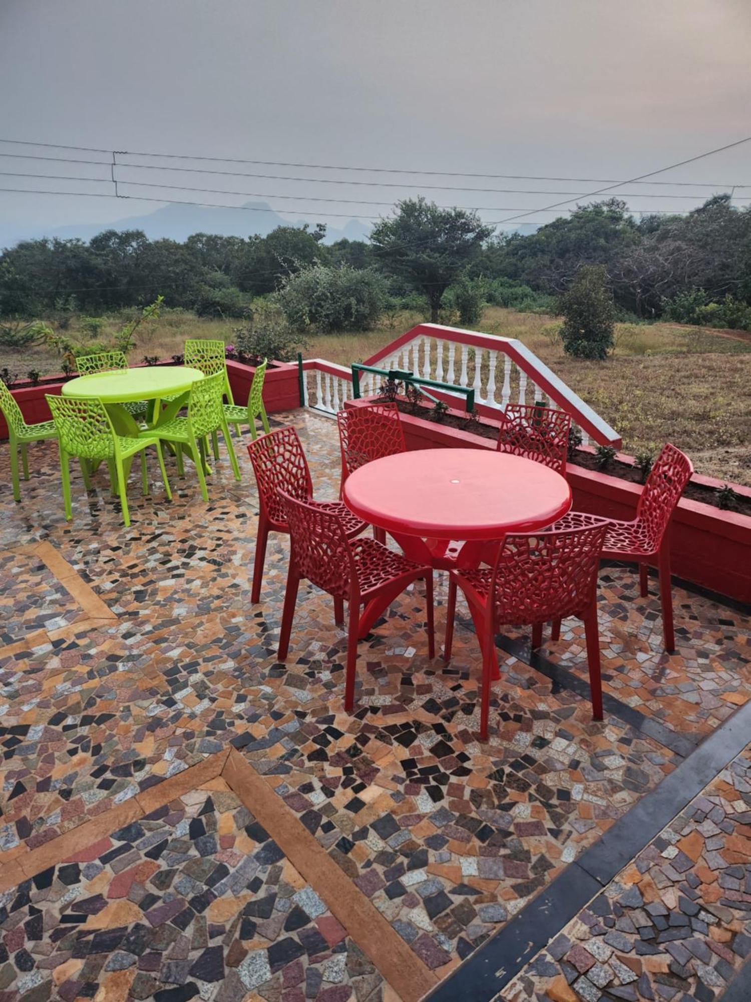 Junglee Nest Holiday Home & Huts 마하발레슈와르 외부 사진