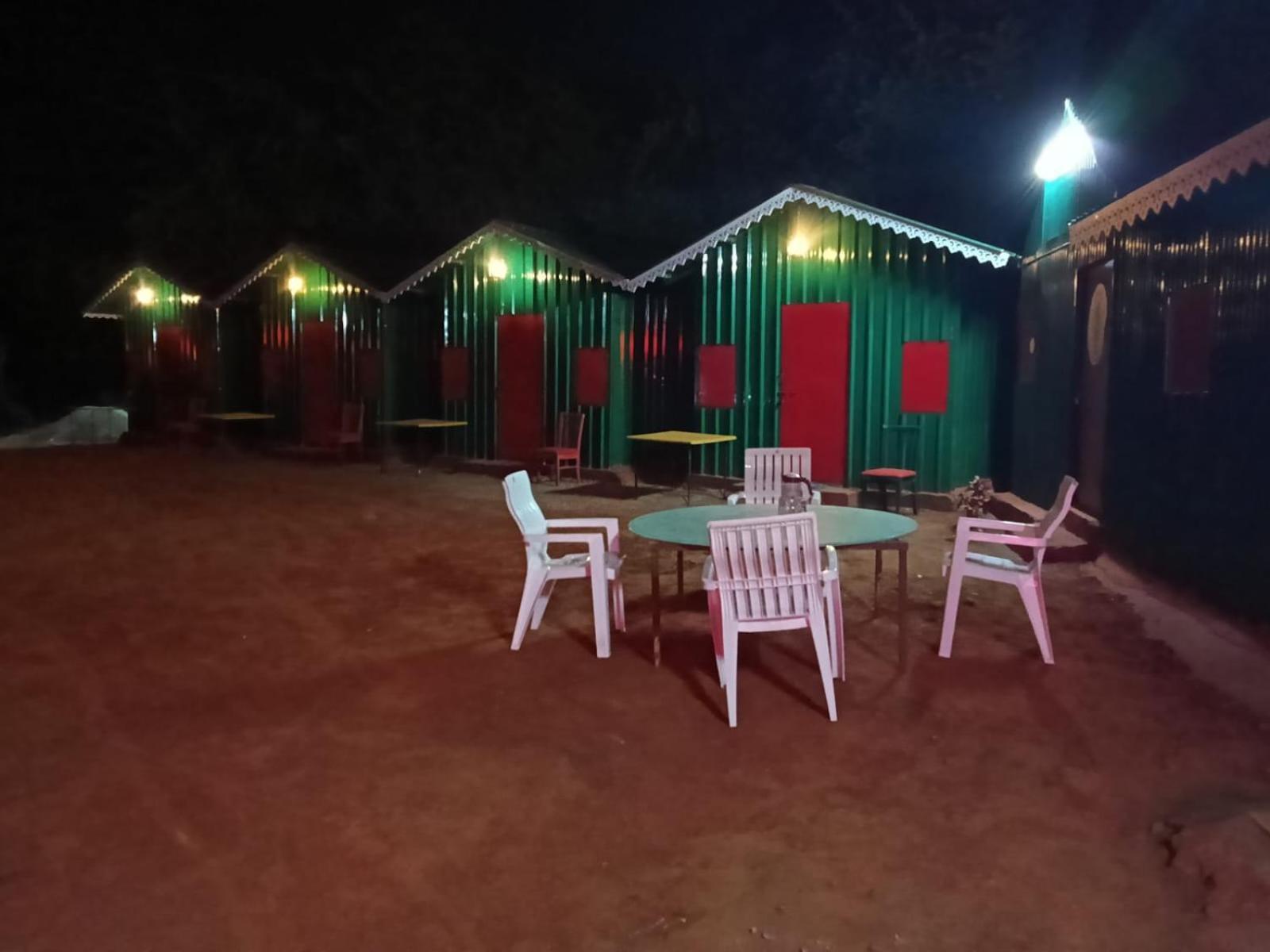 Junglee Nest Holiday Home & Huts 마하발레슈와르 외부 사진